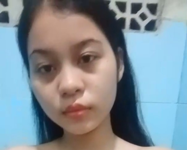 Gadis Toge Bugil Dikamar Mandi